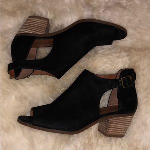 (8) Luck Brand Peep Booties